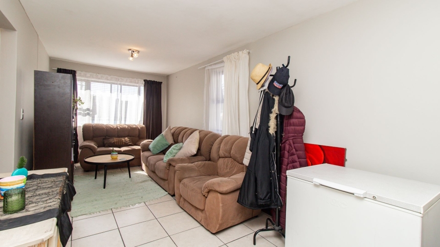 2 Bedroom Property for Sale in Klipkop Western Cape